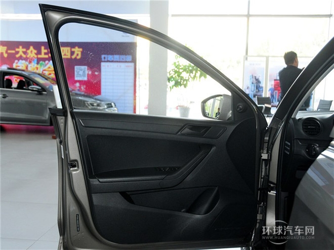 2015款 1.6L 手動(dòng)時(shí)尚型