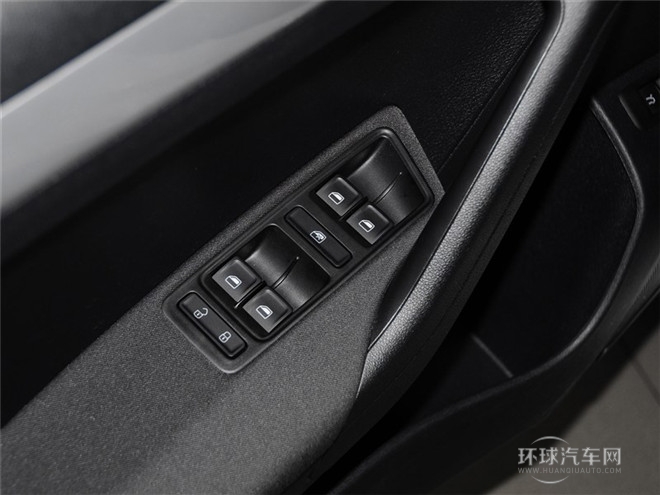 2015款 1.6L 手動(dòng)舒適型