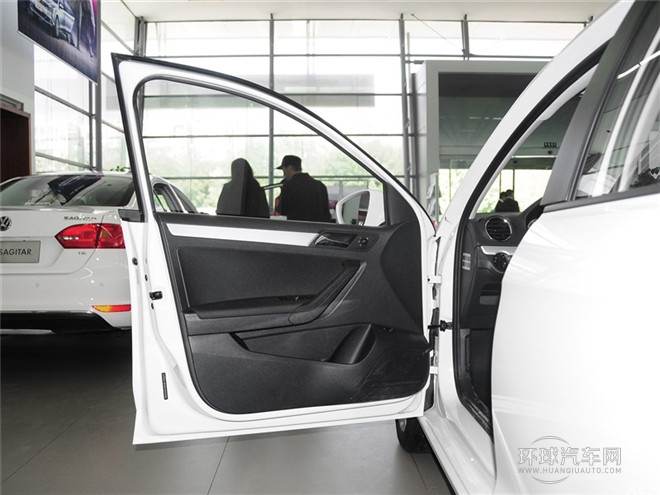 2015款 1.6L 手動(dòng)舒適型