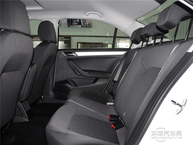 2015款 1.6L 手動舒適型