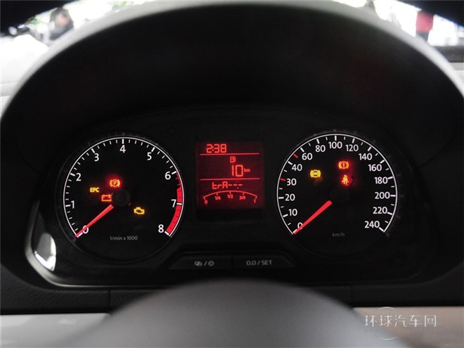 2015款 1.6L 手動(dòng)舒適型