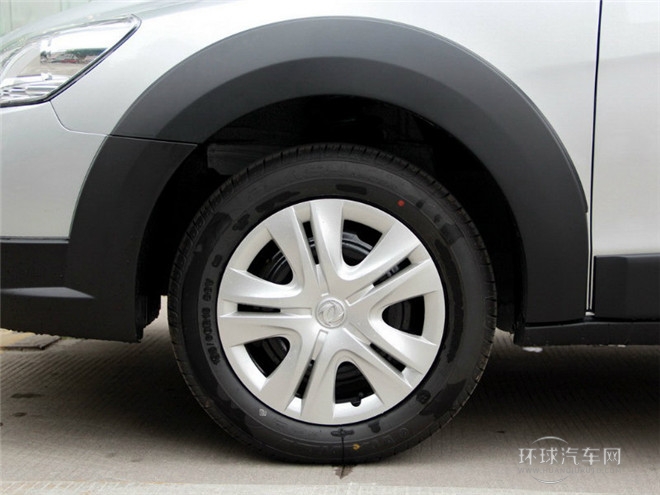 2014款 CROSS 1.5L 手動(dòng)智驅(qū)尊逸型