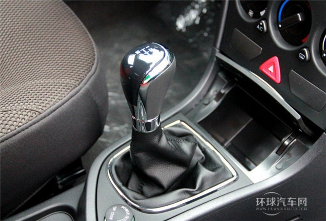 2014款 CROSS 1.5L 手動智驅尊逸型