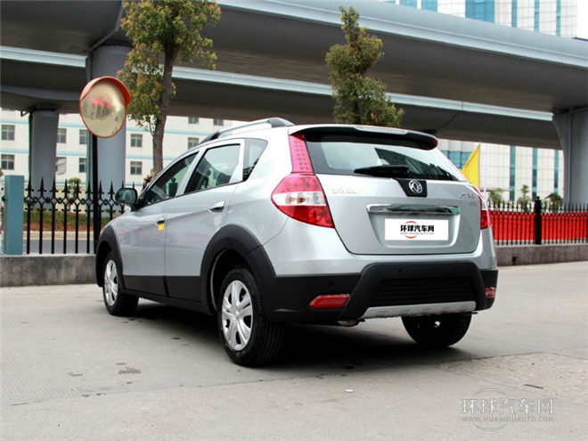 2014款 CROSS 1.5L 手動智驅(qū)尊逸型