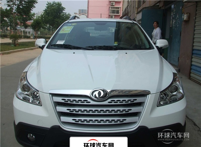 2014款 CROSS 1.5L 手動智驅尊尚型