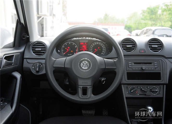 2015款 1.6L 自動時尚型