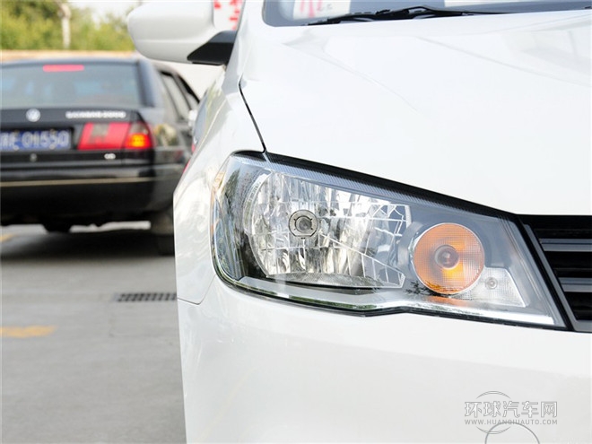 2015款 1.6L 自動(dòng)時(shí)尚型