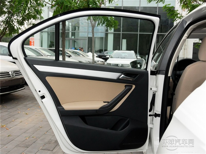 2015款 1.6L 自動舒適型