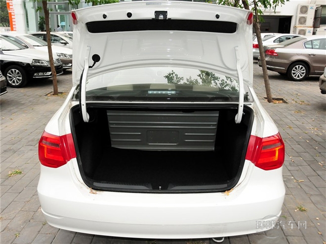 2015款 1.6L 自動舒適型