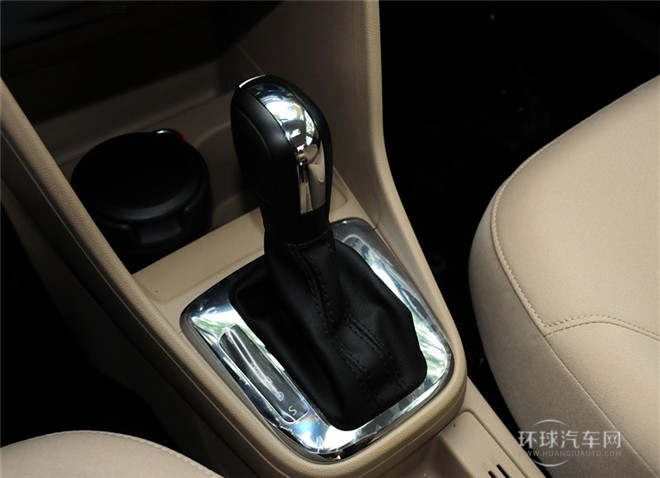 2015款 1.6L 自動舒適型