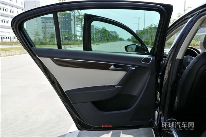 2015款 2.0TSI旗艦型