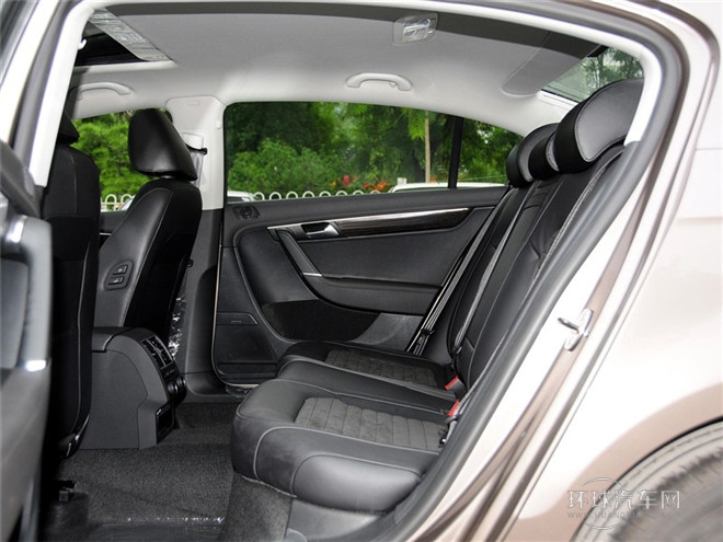 2015款 2.0TSI尊貴型