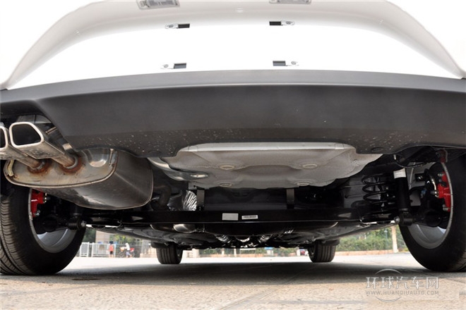 2014款 CROSS 1.5L 手動標準型