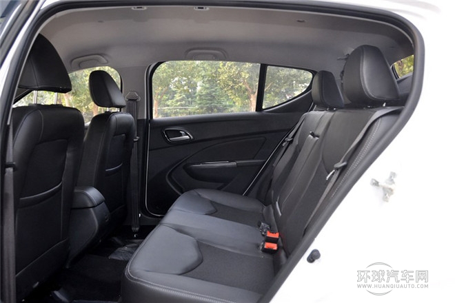 2014款 CROSS 1.5L 手動標準型