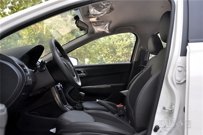 2014款 CROSS 1.5L 手動標(biāo)準(zhǔn)型