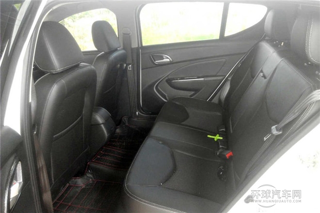 2014款 CROSS 1.5L 手動舒適型