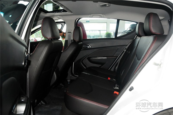 2014款 CROSS 1.5L 自動豪華型