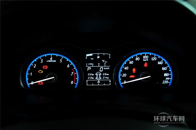 2014款 CROSS 1.5L 自動(dòng)豪華型