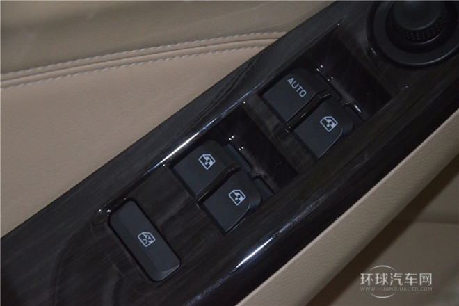 2014款 1.8L 手動舒適型 7座