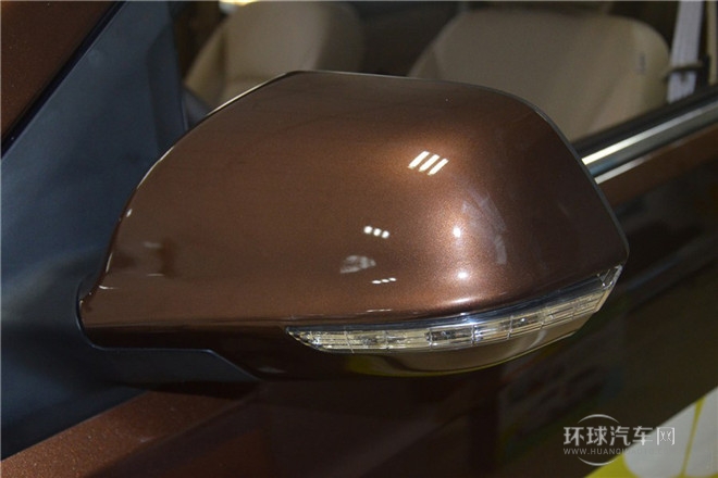 2014款 1.8L 手動(dòng)舒適型 7座