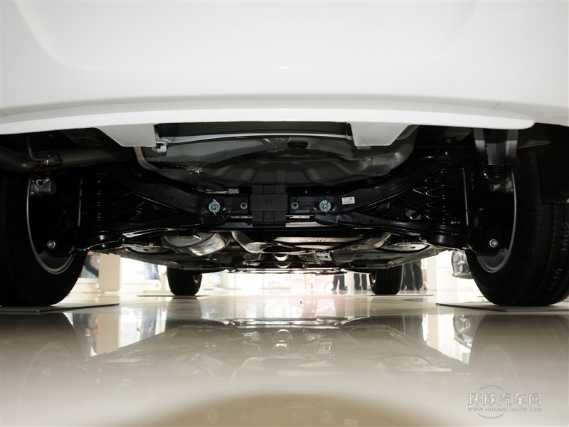 2015款 三廂 1.6L 自動精英型