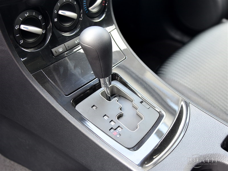 2015款 三廂 1.6L 自動(dòng)精英型