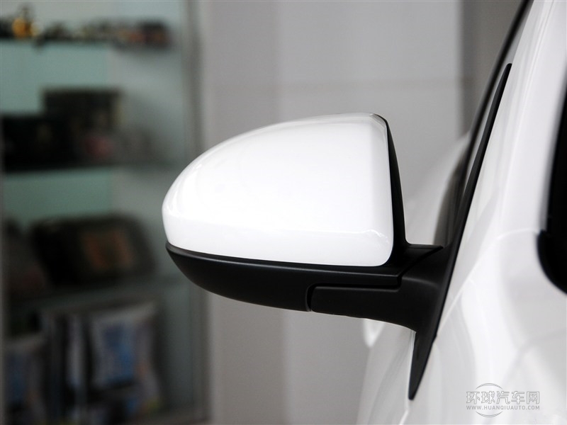 2015款 三廂 1.6L 自動精英型