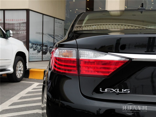 2014款 300h 舒適版