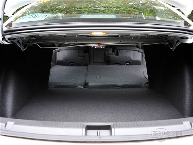 2015款 2.0L 時尚版