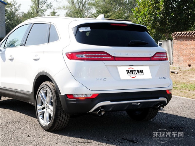 2014款 2.0T 四驅尊雅版