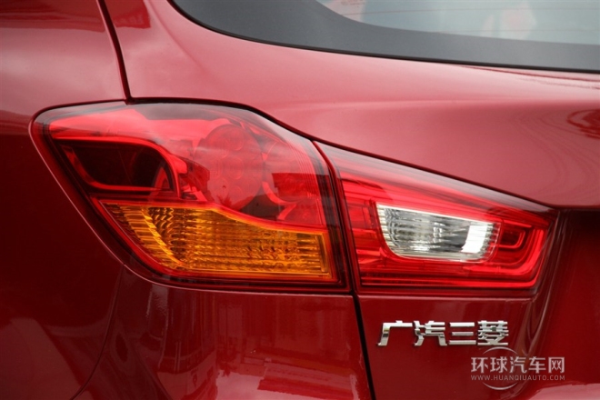 2014款 2.0L 自動(dòng)兩驅(qū)超越版