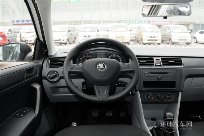 2015款 1.4L 手動樂選型