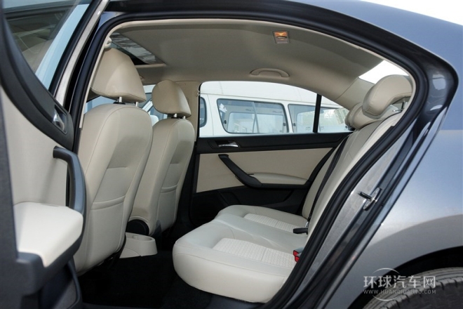 2015款 1.4L 手動智選型