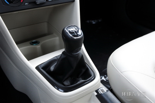 2015款 1.4L 手動智選型