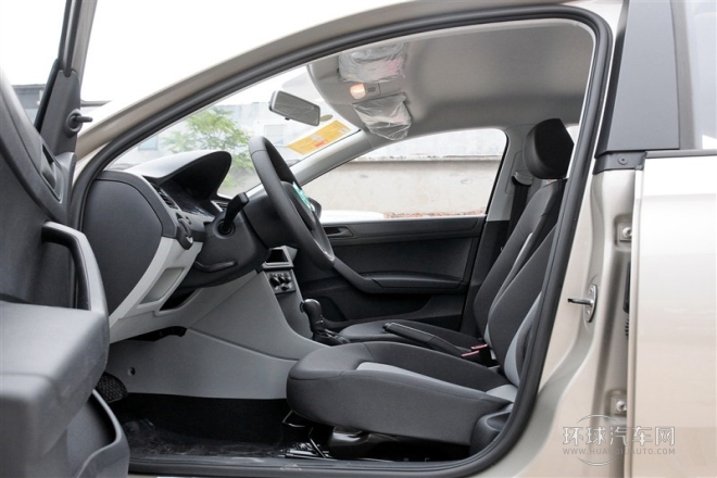 2015款 1.6L 自動(dòng)樂(lè)選型