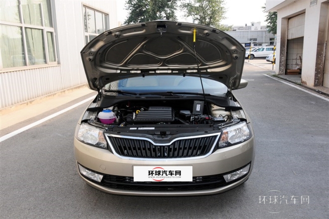 2015款 1.6L 手動智選型