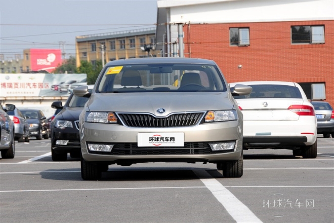 2015款 1.6L 手動(dòng)智選型