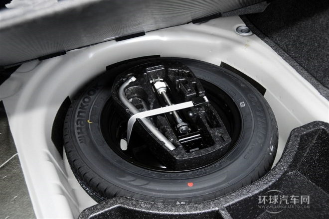 2015款 1.6L 自動智選型