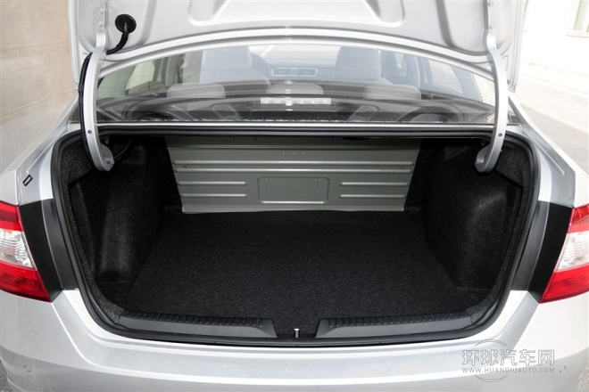 2015款 1.6L 自動智選型