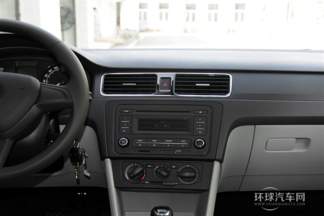 2015款 1.6L 自動智選型