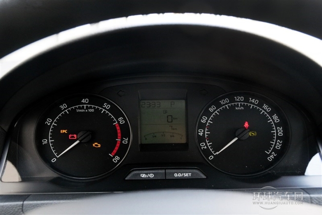 2015款 1.6L 自動智選型