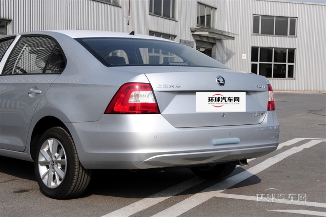 2015款 1.6L 自動智選型