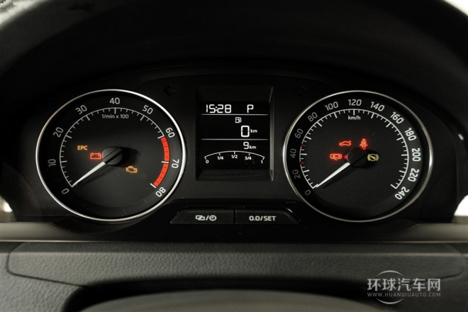 2015款 1.6L 自動優選型