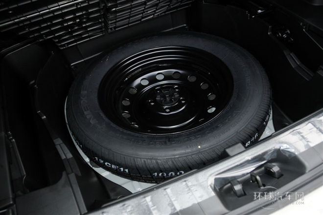 2015款 2.0L 兩驅(qū)手動(dòng)致純版