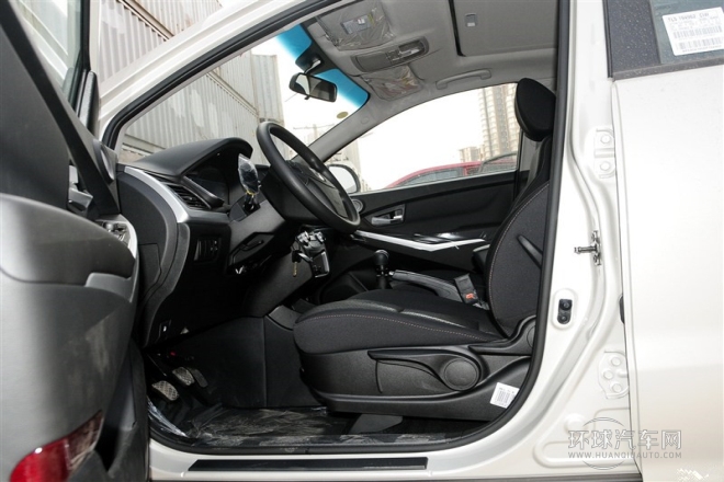 2015款 2.0L 兩驅手動致純版