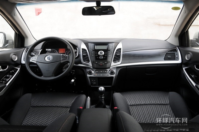 2015款 2.0L 兩驅(qū)手動(dòng)致純版