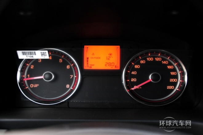 2015款 2.0L 兩驅手動致真版