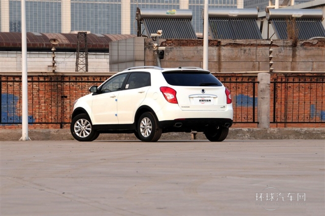 2015款 2.0L 兩驅(qū)手動致真版