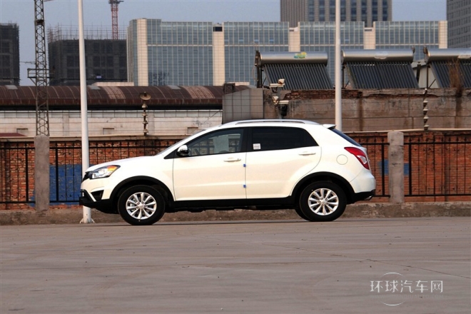 2015款 2.0L 兩驅手動致真版