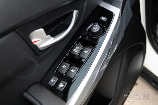 2015款 2.0L 兩驅自動致享版